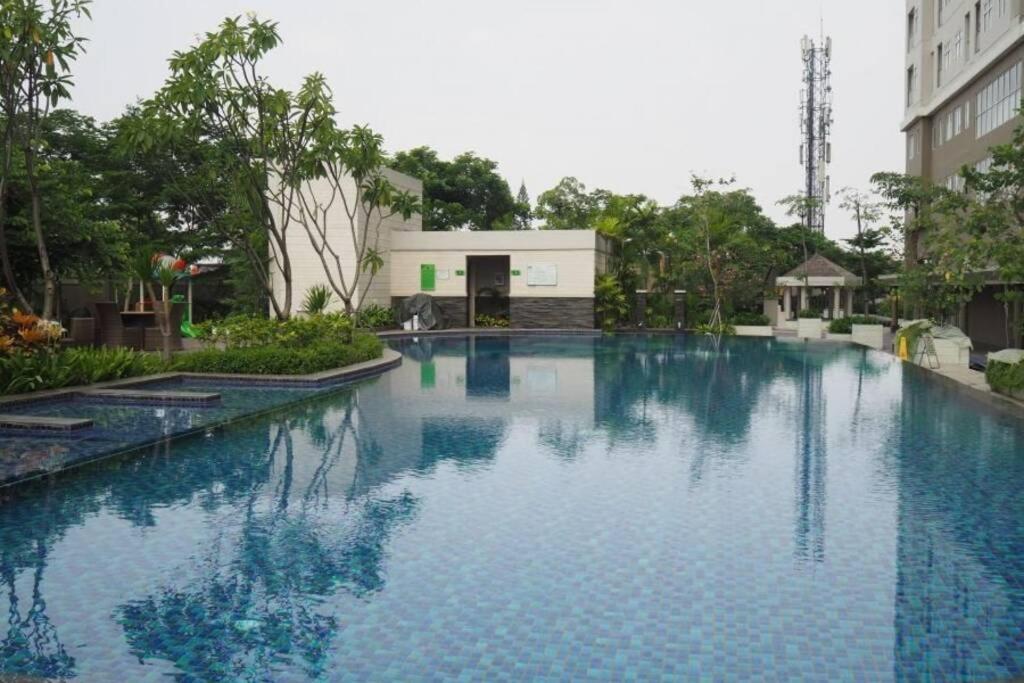1 Bedroom Apartment Near Central Park Mall Jacarta Exterior foto