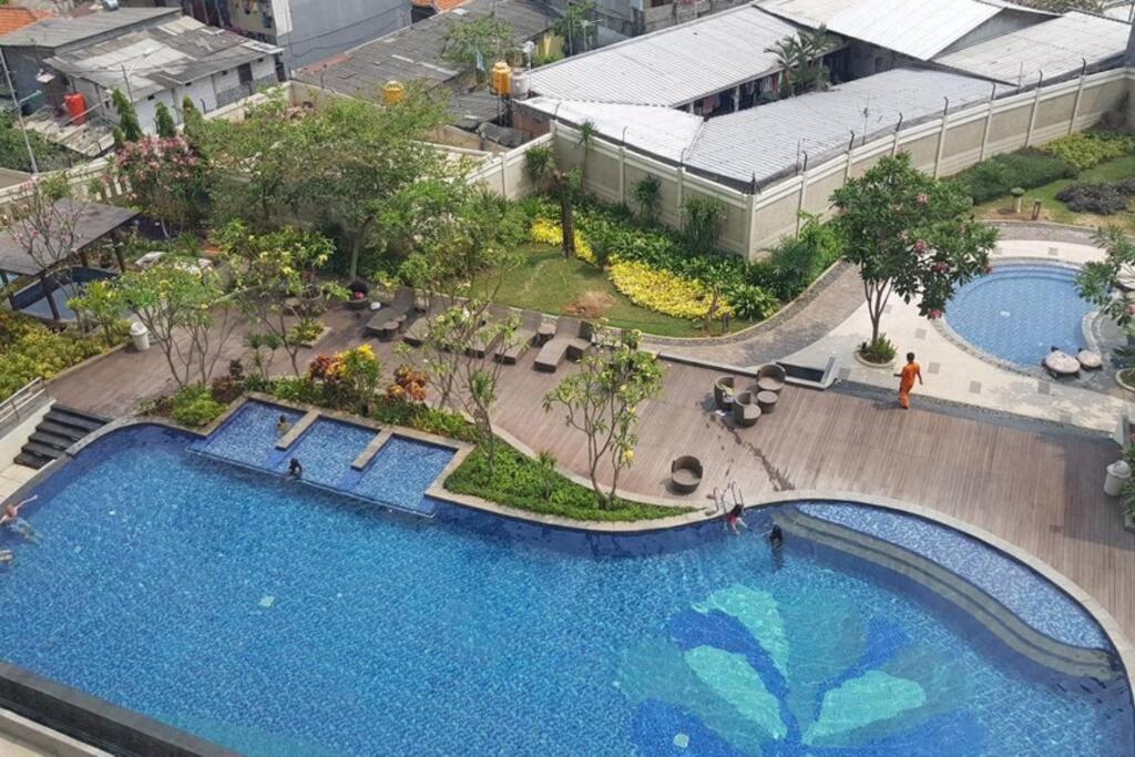 1 Bedroom Apartment Near Central Park Mall Jacarta Exterior foto