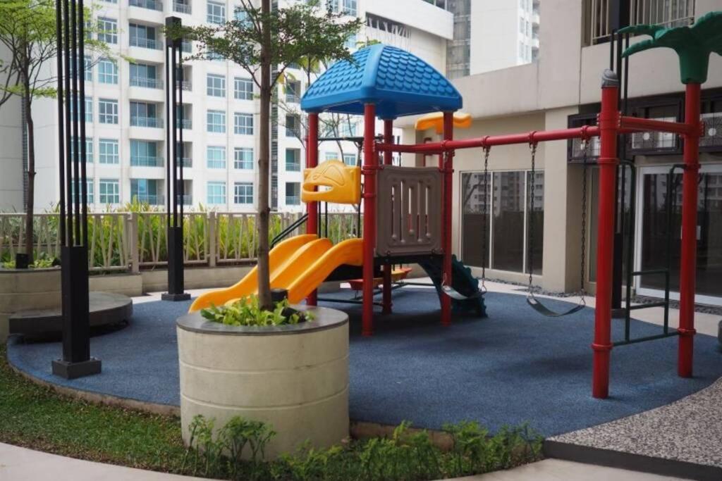 1 Bedroom Apartment Near Central Park Mall Jacarta Exterior foto