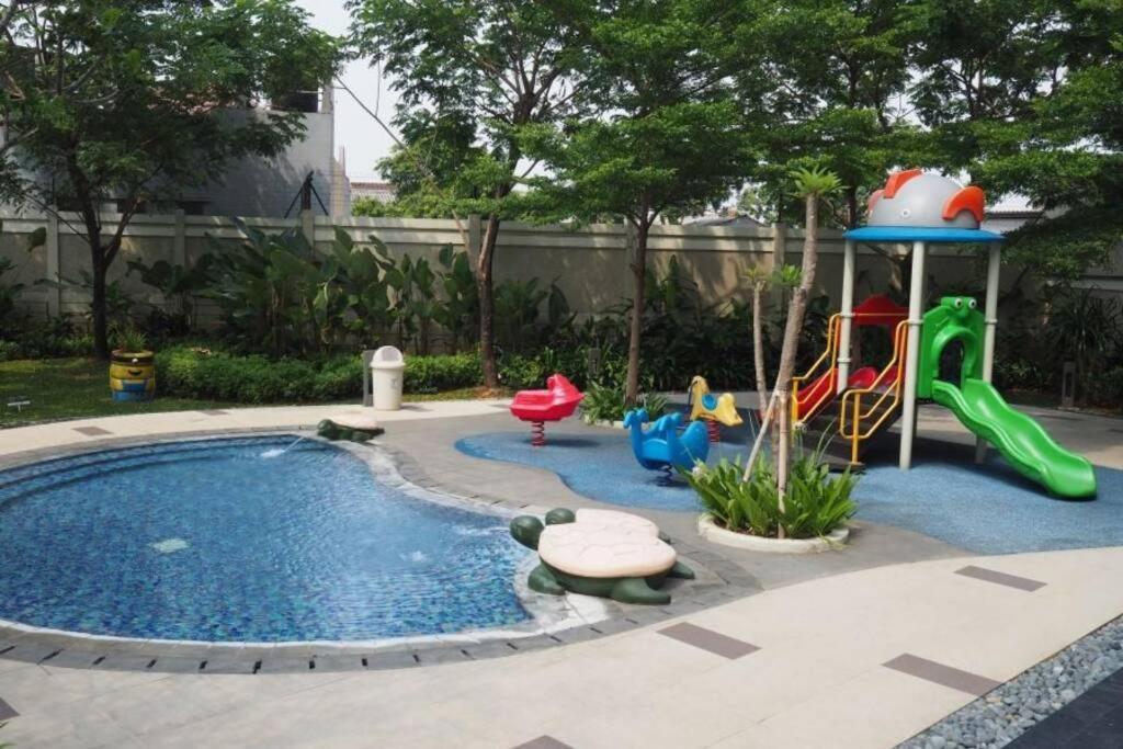 1 Bedroom Apartment Near Central Park Mall Jacarta Exterior foto